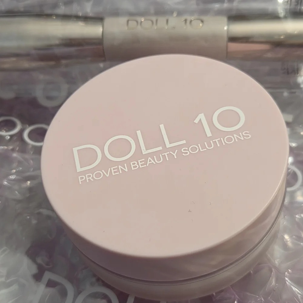 Doll 10 Pink Powder Brightening Treatment Powder and Double Ended Powder Brush